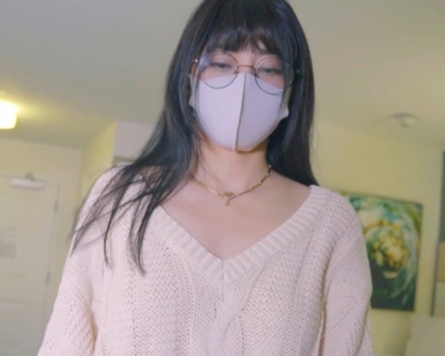 小水水线上大罩杯77.1G福利姬131V火爆合集