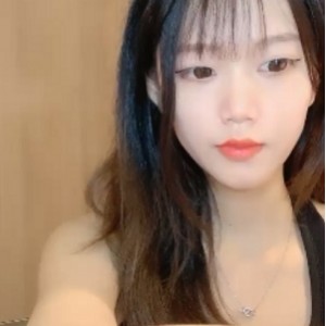 **橘子妹妹热舞视频13部9.1G蜜桃臀扭动全程高能**