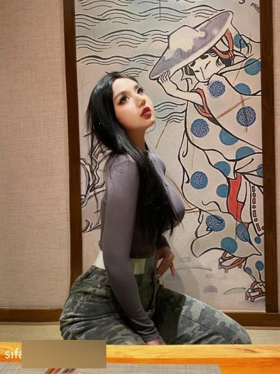 OnlyFansChloe秘密档案若弄部20G视觉盛宴