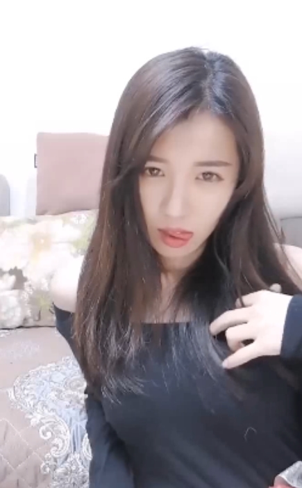 推特小妹菲菲风情万种直播劲爆合集38G超顶