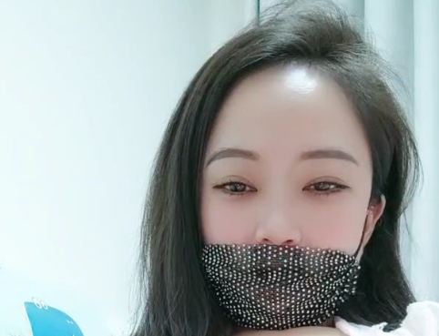 推特莉莉性感熟女丝袜秘集30部56.7G汁水横流