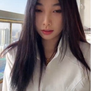 推特小X大王丝足羞辱53部21.4G超诱惑