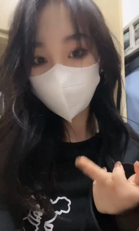 推特小X大王丝足羞辱53部21.4G超诱惑