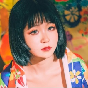 推特大眼作品集6套5.11g黄金二比王撩人姿势