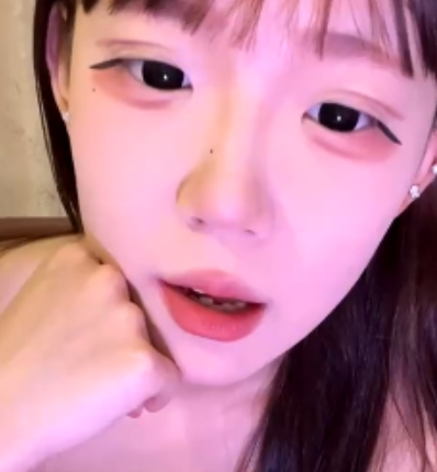 TwitterYuri野外互动指教手铐逼真合集88部6.8G够劲