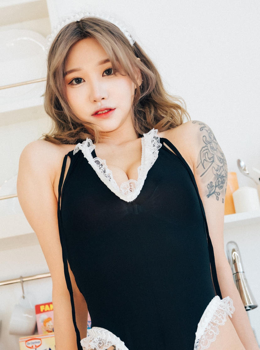 OnlyFansTaeri服装诱惑28部72g优质身材