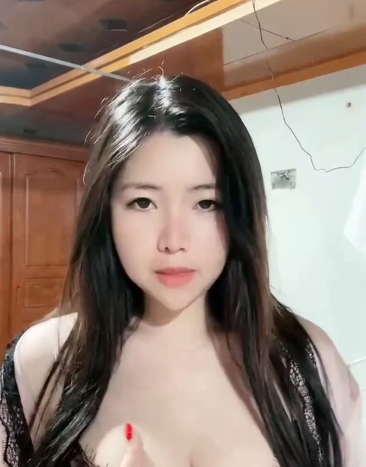 微密圈五姨太奇怪三人游合集21部6.1G