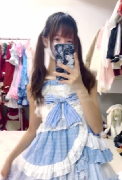 大神TL苏小糖00后女友视频合集151部122.1G，幼态脸球型满后推车视角膝颤闷哼腿软