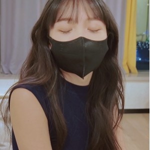 百度爱玩熊熊福利姬15V21G新增2V长腿玩熊三人喘