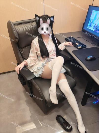 推特xujiu2003浙江JK女友与单男大学生三人游手口足艺合集35部5.4G，解压需重命名文件