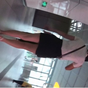 地铁CD系列街拍合集88部52.1G蜜桃臀