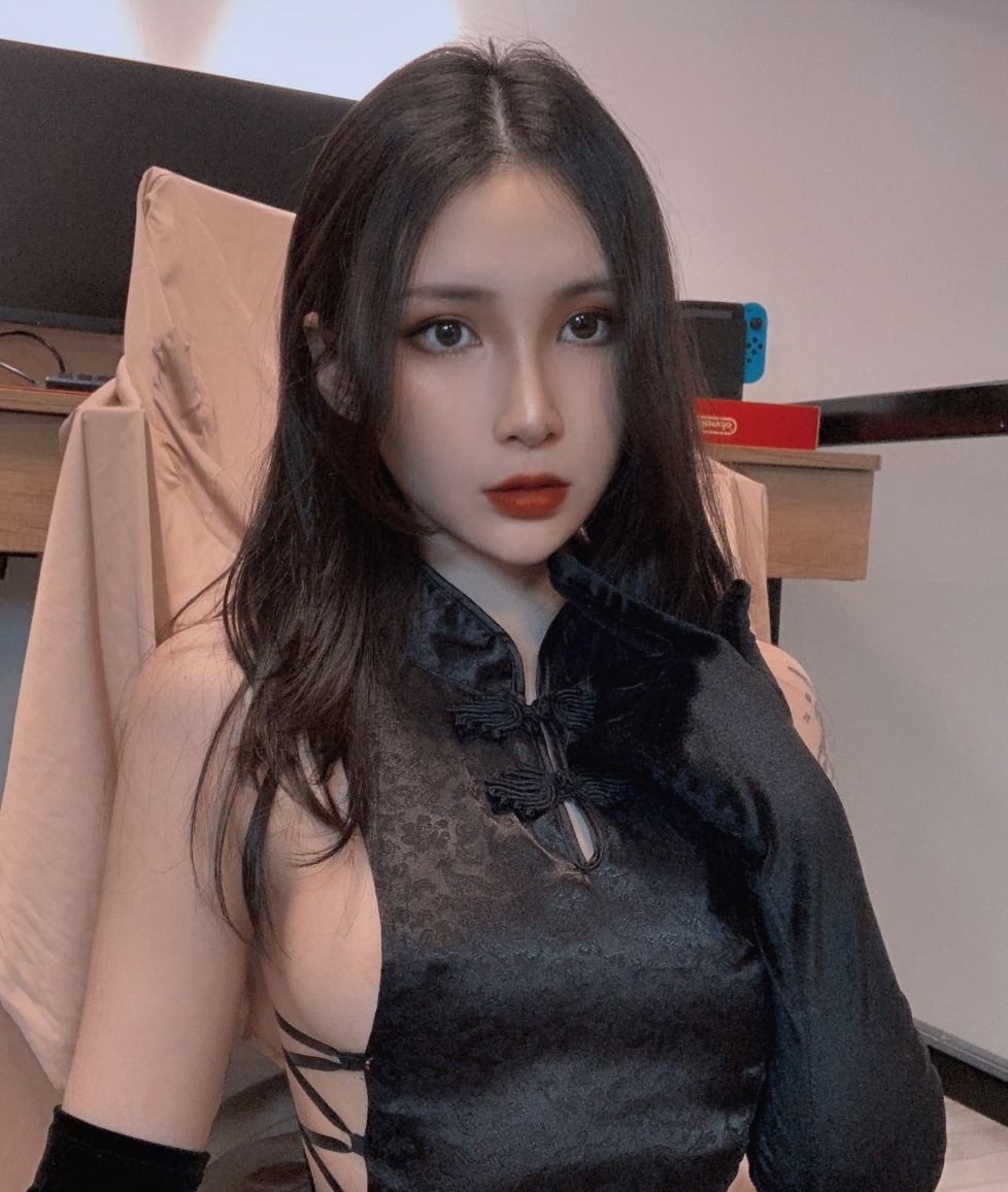 Vams子推特私房图包11套7.08G黑丝太顶了