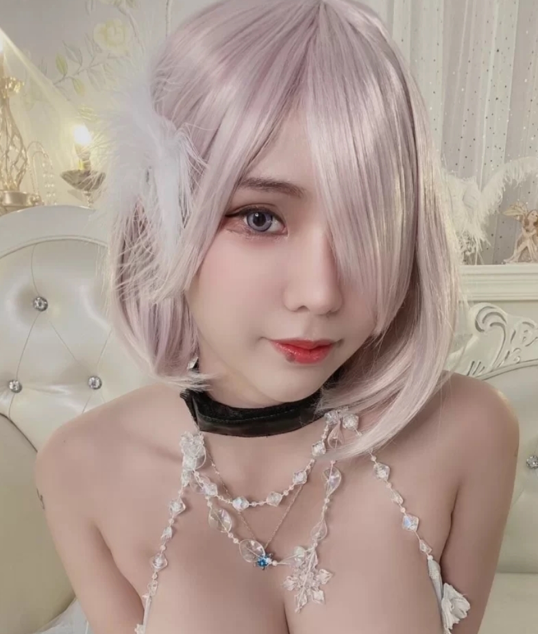 Coserminichu冒烟山峰三人游37G推特坤坤极致反差合集