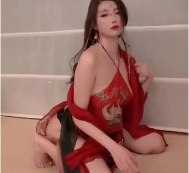 杨晨晨秀人网空档系列88部50G蜜桃臀