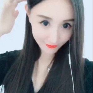 易直播九尾狐35V丝足合集50G超绝视角