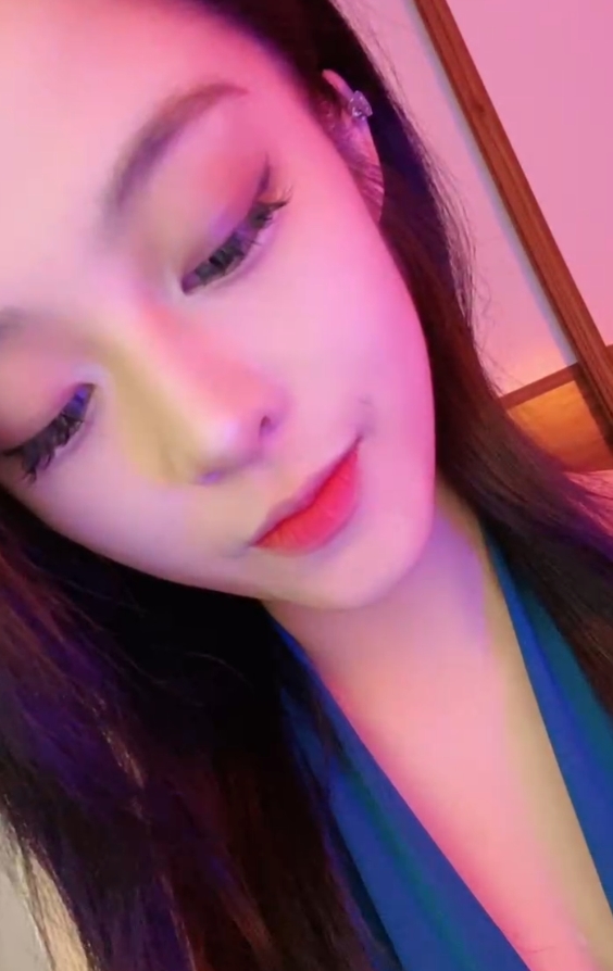 套路直播优质s资源4部不知名1.76G香汗淋漓