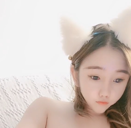 抖音小耳朵呀私人珍藏14部16.7G美臀诱惑