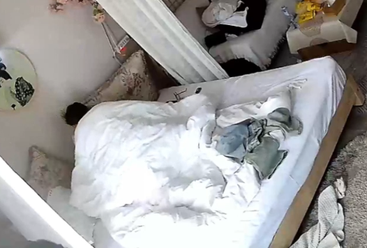推特眼镜妹酒店被透7小时实拍8.91G劲爆汁液横流