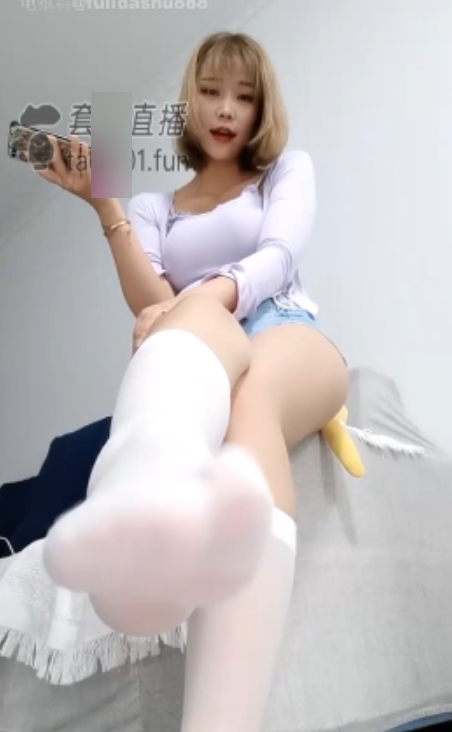 套路直播白桃丝袜指教2部572MB超值珍藏