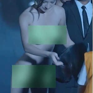 某房AI脱衣开局地狱模式2V276M太诱惑了