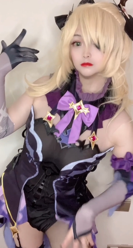 网盘资源Sola酱伪娘TS优质Cosplay1部958MB神还原