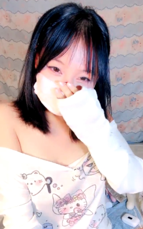 白袜学妹珍藏版少女悠悠3.87GB4部甜美舞蹈推特展示