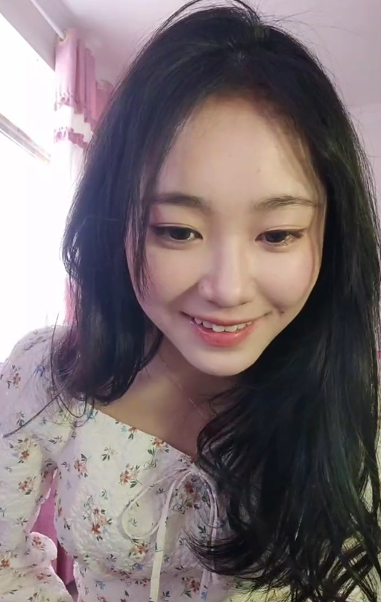 半糖顶点52V私房视频38.8G合集饱满