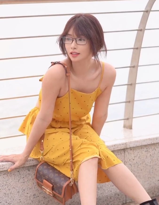 Kylie户外展现P站新作10部2.13G香艳