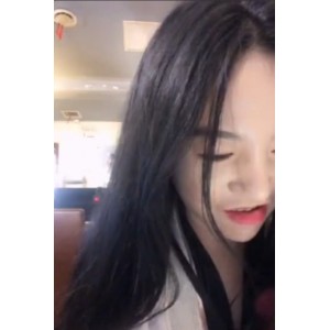 传媒陈丝丝户外合集11v48.1g诱人