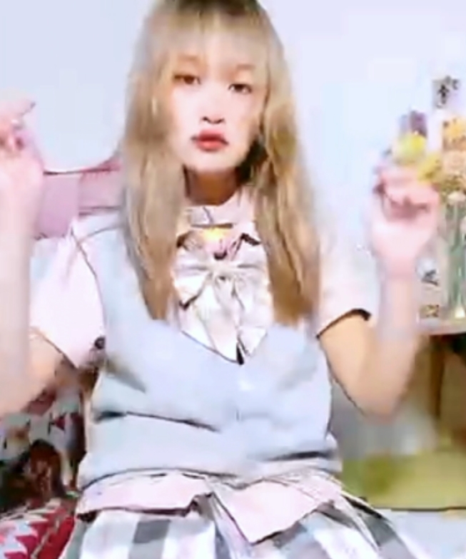 诱人小鹿酱露脸福利推特视频385部26G