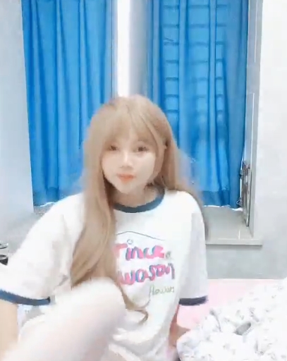 抖音小溪要早睡私拍27部46.5G珍藏版