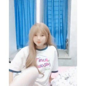 抖音小溪要早睡私拍27部46.5G珍藏版