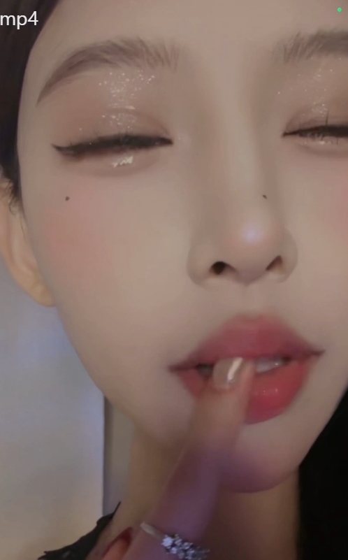 88V电报夏夏珍藏版纯欲视频666MB优质粉嫩