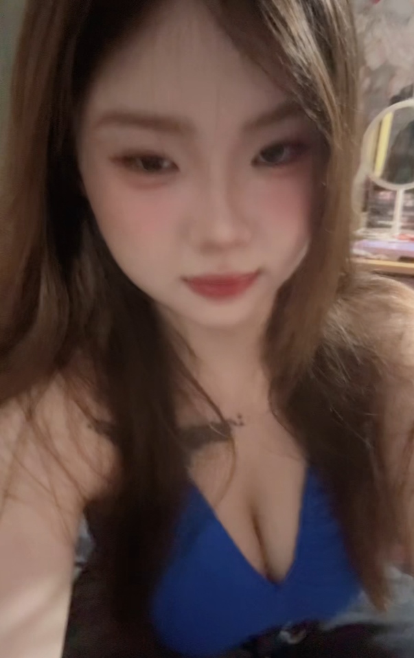 推特雪白丰满指教门事件39V1.08G劲爆展示