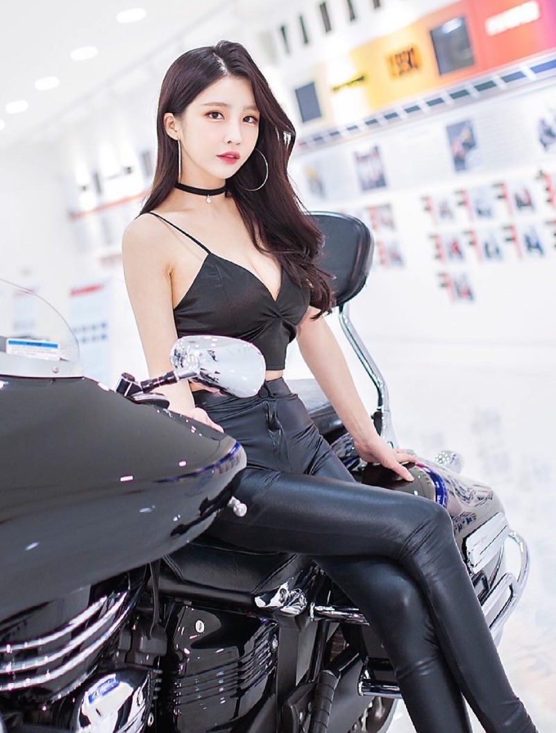 21.6G原女团成员sunwall95网络合集145部太诱惑了