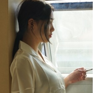 韩珊私拍展示湖南师范5.22g1部诱人