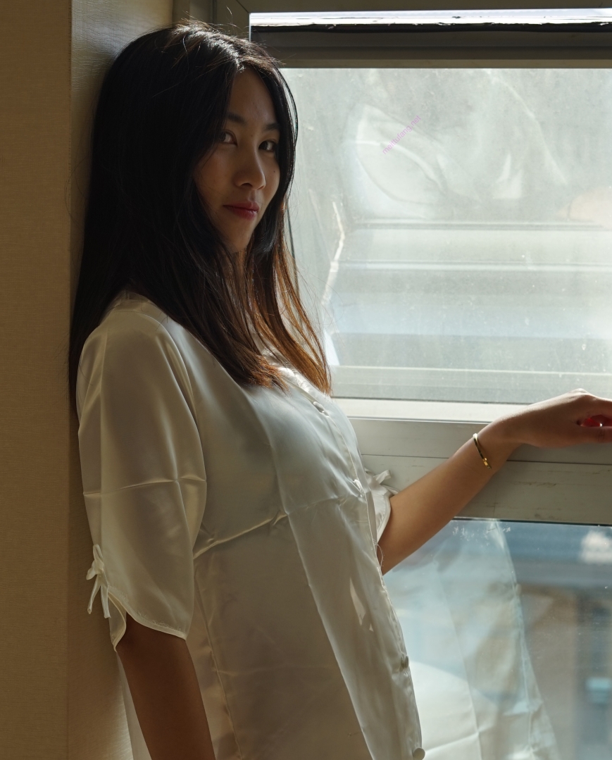 韩珊私拍展示湖南师范5.22g1部诱人