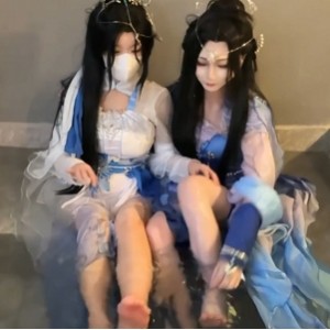 推特水银灯服装诱惑Cos视频1部1.7G太顶了