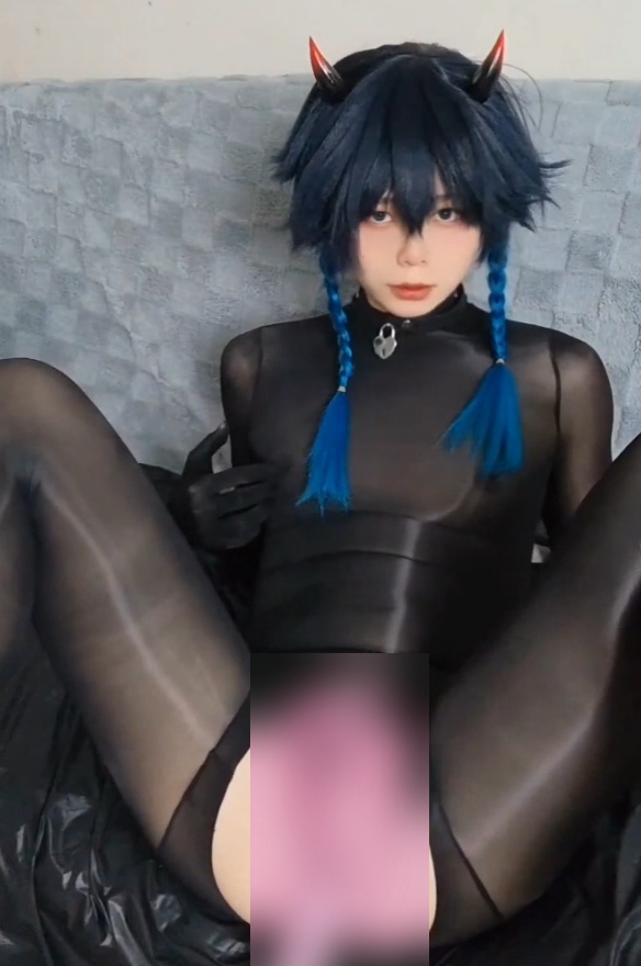 推特小梦明天再努力COS伪娘合集4部744M火辣精华