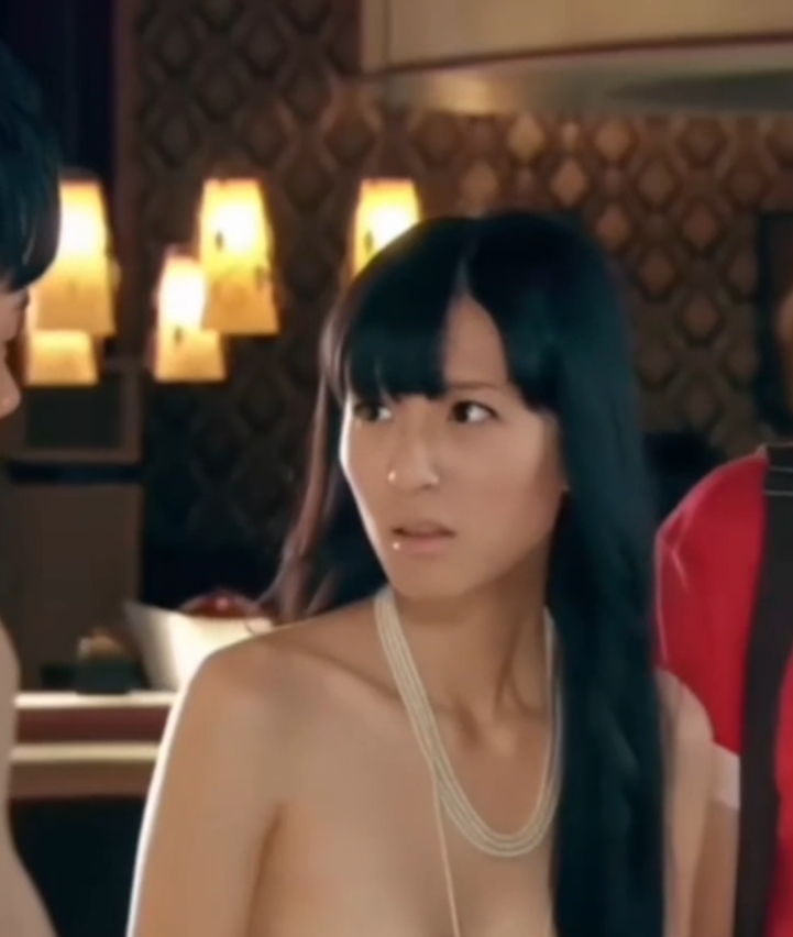 推特《爱情公寓》胡一菲绝密魔改版1V300M