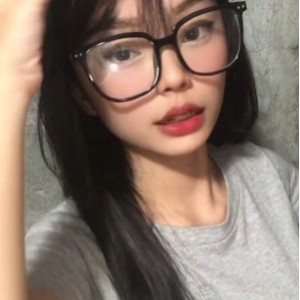 推特ate.peyt4羞涩互动私拍27V1.29G高能时刻