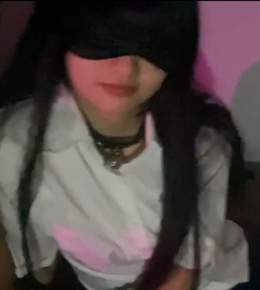指教妹子Daifu黑丝诱惑合集9部5.5G太诱人了