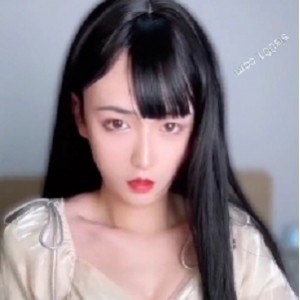超带感黑丝伪娘放飞视频1V165M转载