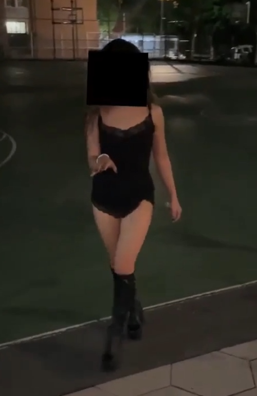 19部15GThebitesizedbitch外网合集太带感了