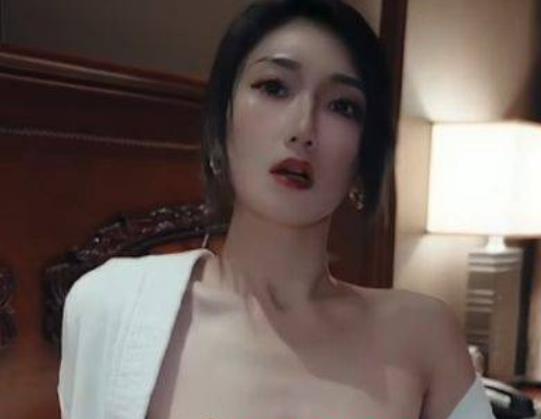糖心vlog优质身材人称小江疏影（多乙）最新浮力作之《女强人释放压力的方式》
