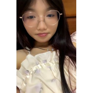 138部十四诗眼镜学妹宿舍直播118.8G超对味
