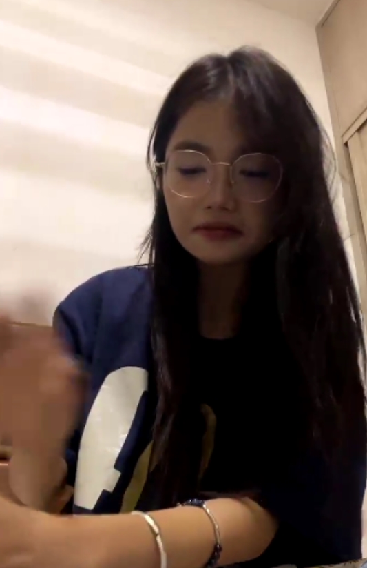 138部十四诗眼镜学妹宿舍直播118.8G超对味