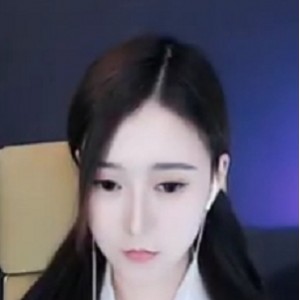 盛鸽有鱼露脸歌喉精选9部150M百度云表情管理绝了
