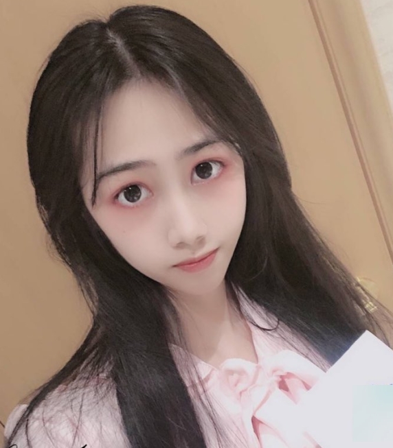 江可爱私拍合辑2.1G退网抖音长腿女神反差萌态好会摇