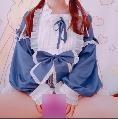 小兔推特视频1部800M蓝色妹子腰臀比绝了